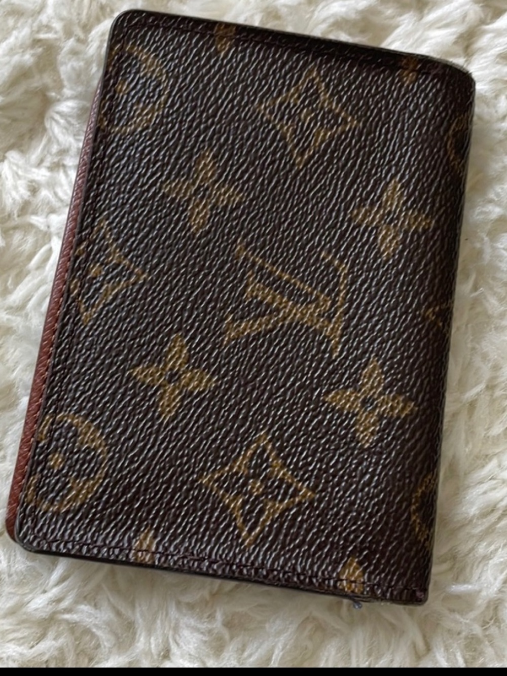 Louis Vuitton Authentic card case
Dark Brown & Tan Monogram
